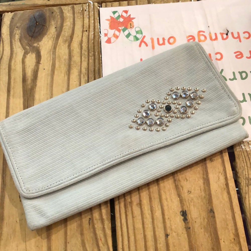 tylie malibu clutch